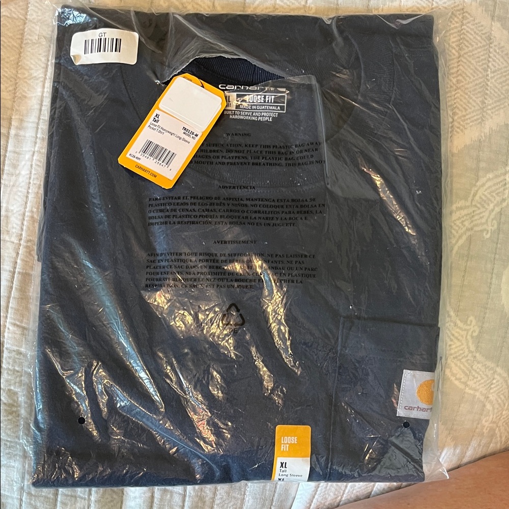 Men’s Carhartt Dark Blue Long Sleeve Tee w Pocket